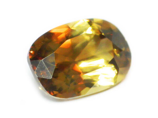 ZIRCON YELLOWISH BROWN 4.54 CTS 18015 - GORGEOUS GEM