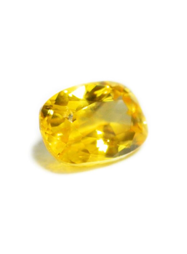 YELLOW SAPPHIRE VIVID YELLOW 0.83 CTS 18049 - BEAUTIFUL DEEP YELLOW - Image 3