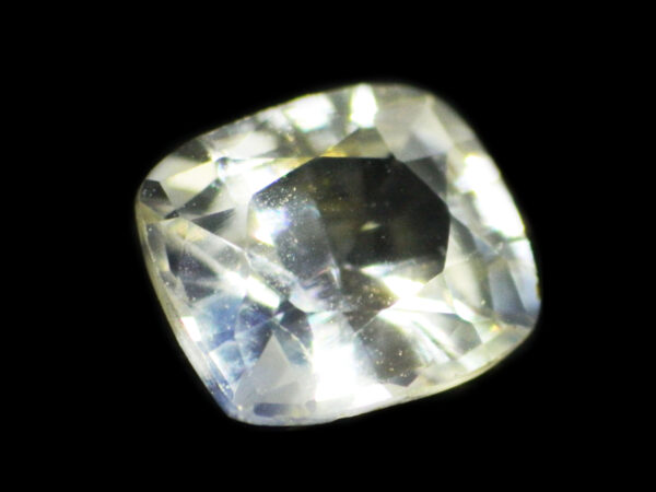 YELLOW SAPPHIRE UNHEATED 1.31 Cts 19887 - Gorgeous Gem For Engagement Ring - Image 4