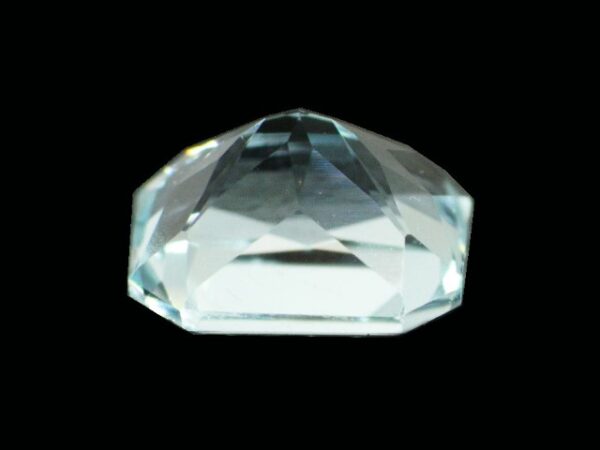 Aquamarine - A Stunning Beauty - 1.65 Carats - Natural Sri Lanka Loose Gemstone - Image 3