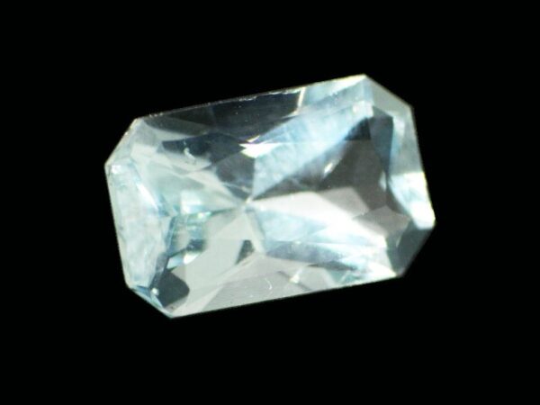 Aquamarine - A Stunning Beauty - 1.30 Carats - Natural Sri Lanka Loose Gemstone - Image 4