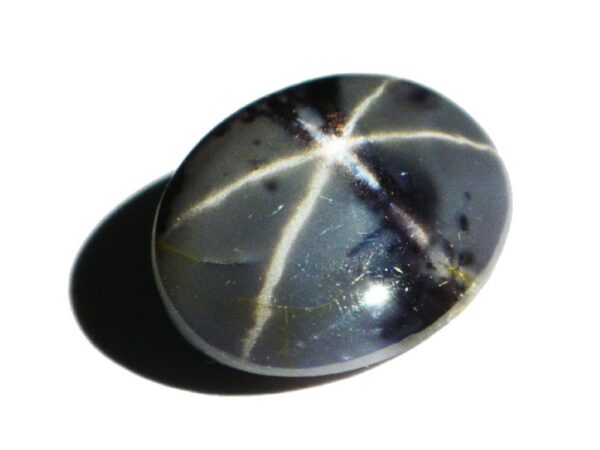 BLACK STAR SAPPHIRE 3.30 CTS NATURAL SRI LANKA GEM - Image 2