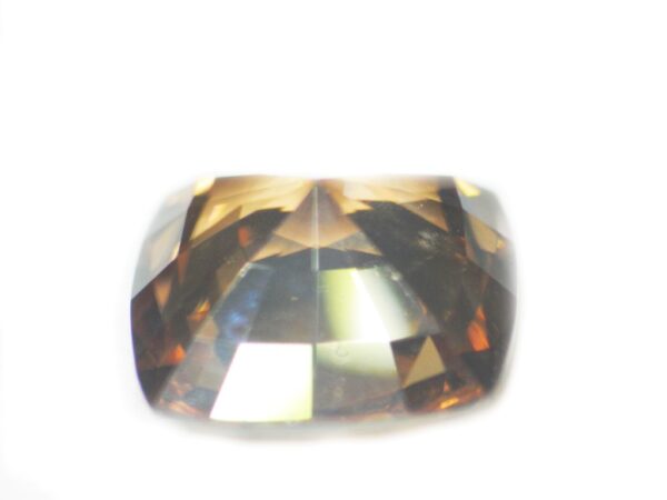 ZIRCON GOLDEN BROWN 3.44 CTS - SRI LANKA NATURAL GEMSTONE - Clearance Sale - Image 3