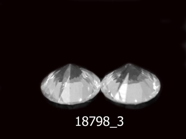 WHITE SAPPHIRE PAIR 0.88 CTS - BEAUTIFUL BRILLIANT CUT GEM - 18798 - Image 3