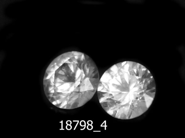 WHITE SAPPHIRE PAIR 0.88 CTS - BEAUTIFUL BRILLIANT CUT GEM - 18798 - Image 2