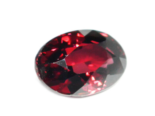 GARNET DEEP RED 2.79 CTS - NATURAL CEYLON LOOSE GEM - Clearance Sale - Image 2