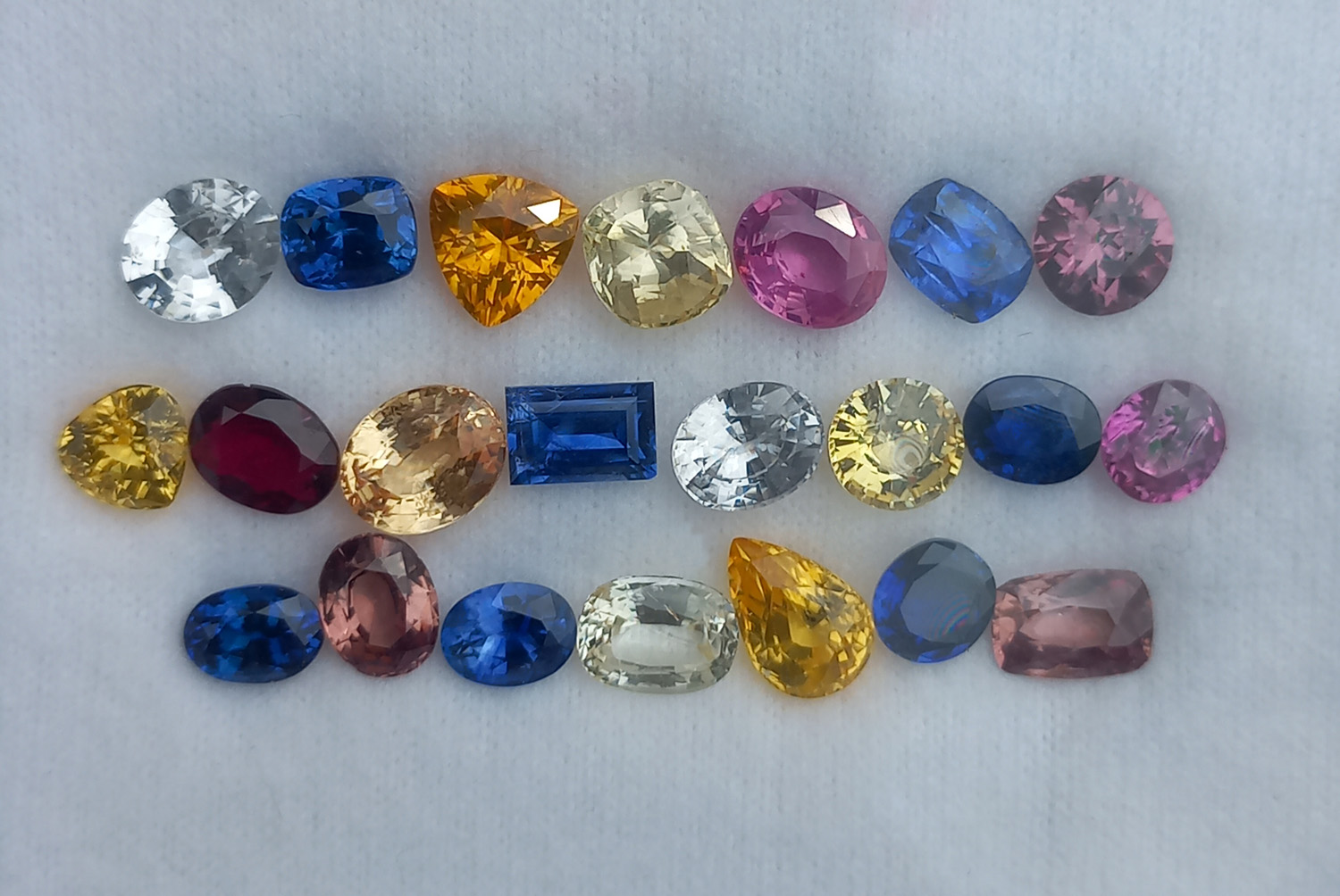 Fancy Sapphire 22 Pcs Natural Gemstones – 14.97 Cts | Beautiful Sapphire assorted for Jewelry Makers - Image 3