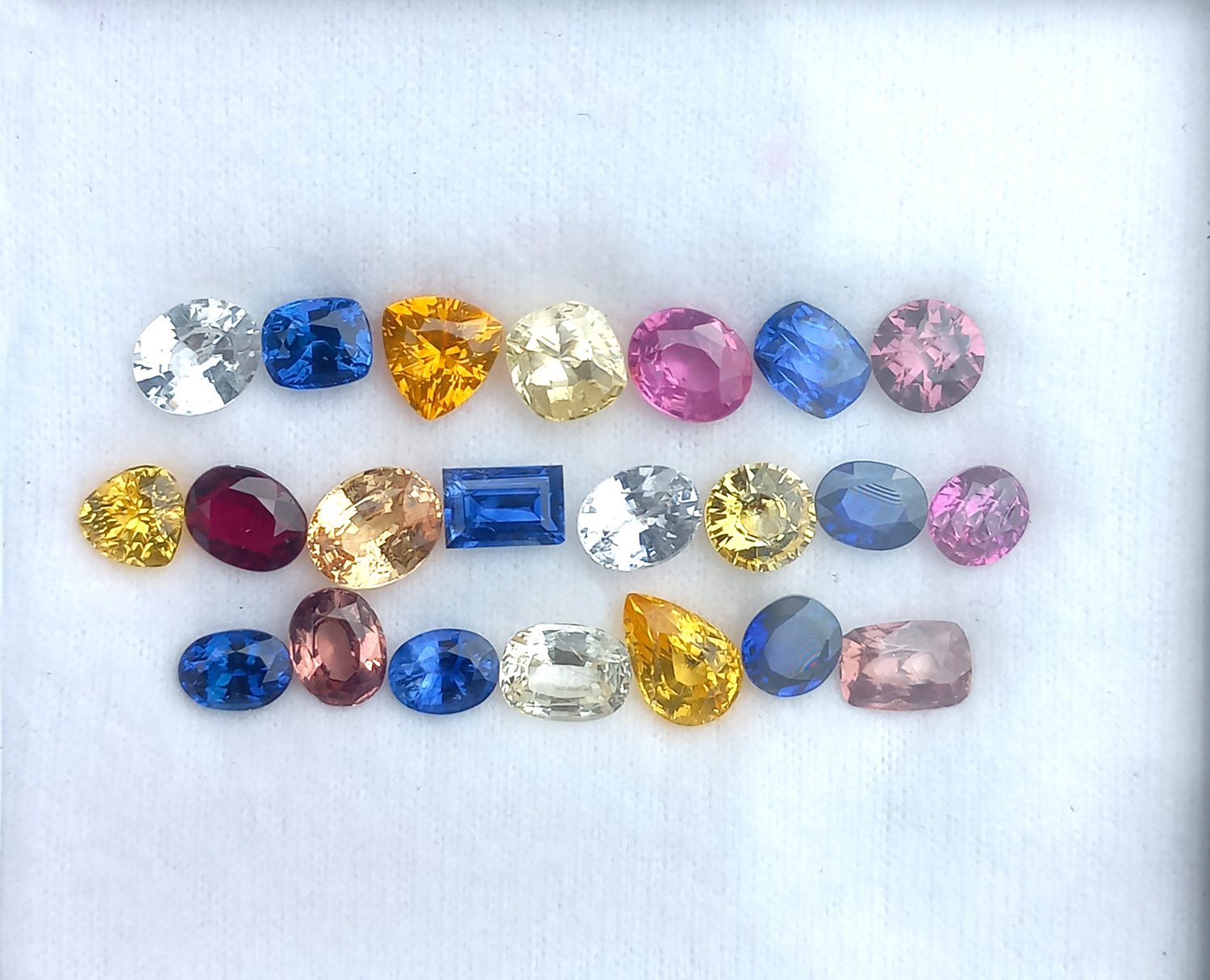 Fancy Sapphire 22 Pcs Natural Gemstones – 14.97 Cts | Beautiful Sapphire assorted for Jewelry Makers - Image 4